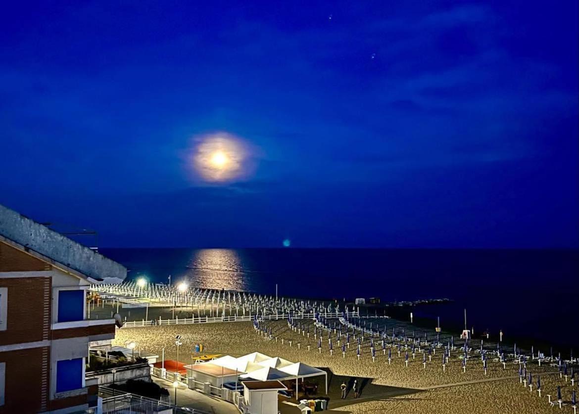 Sinfonia Del Mare Apartment Nettuno Exterior photo
